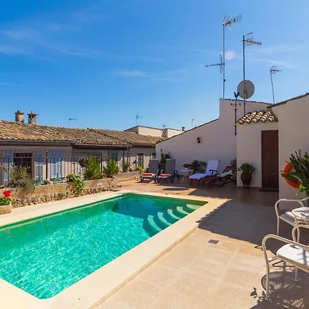 Holiday home Es Pujols Campanet